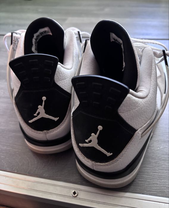 Jordan 4  retro military black