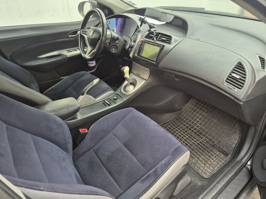Honda civic 8 / 2.2 дизел РАЗПРОДАЖБА на части