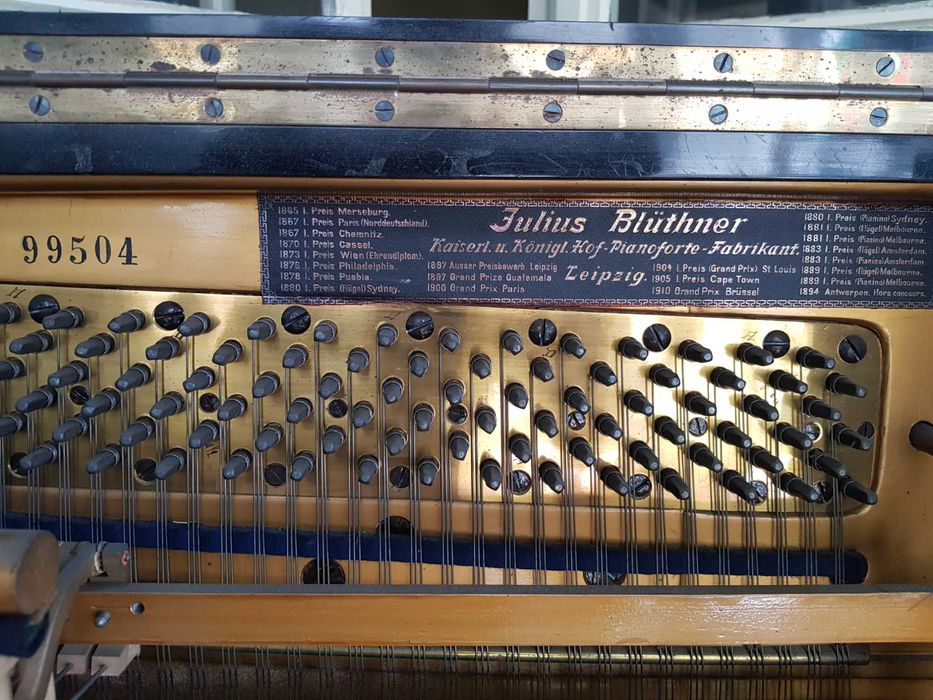 Немско пиано Blüthner