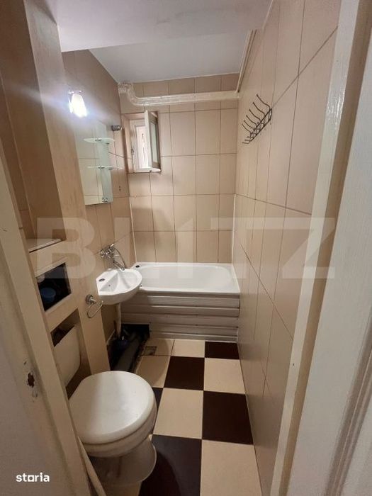 Apartament cu 2 camere, decomandat, parter, Marasesti
