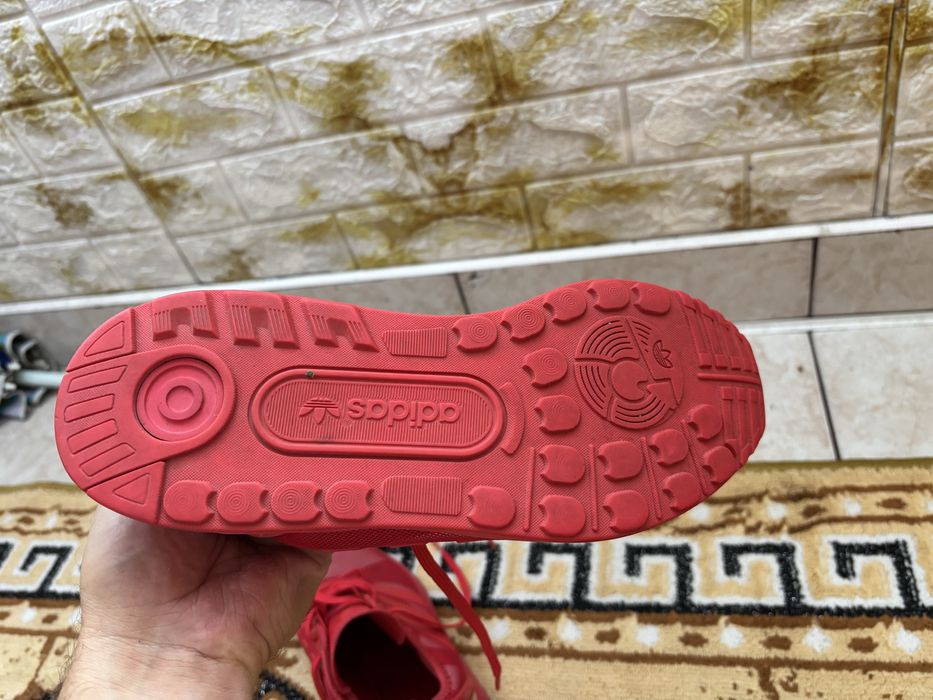 Adidasi Adidas marimea 38 2/3 impecabili