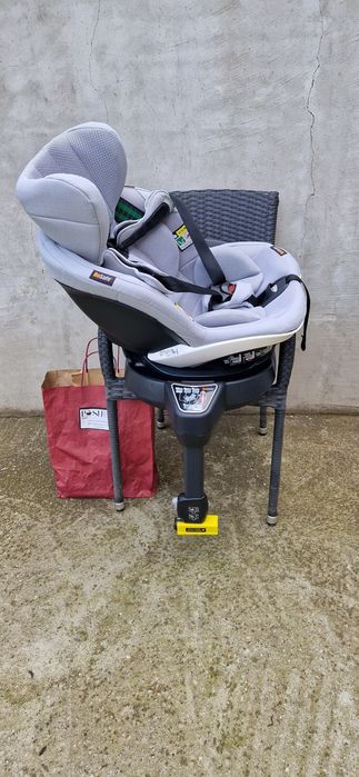 Scaun auto rotativ BeSafe izi turn