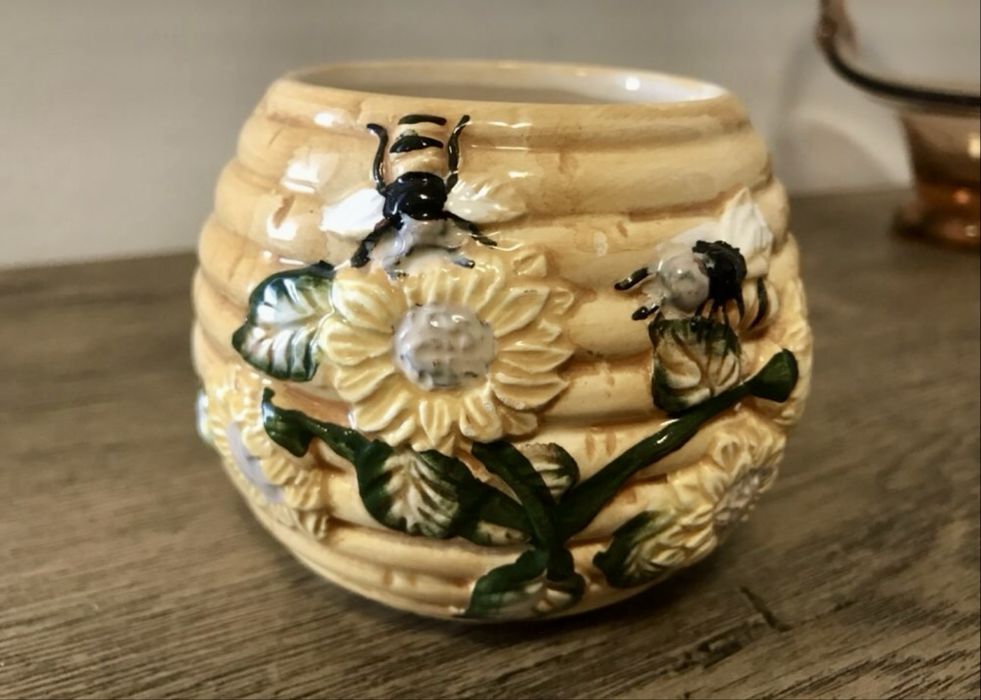 Сувенири, керамика, стъклени декорации