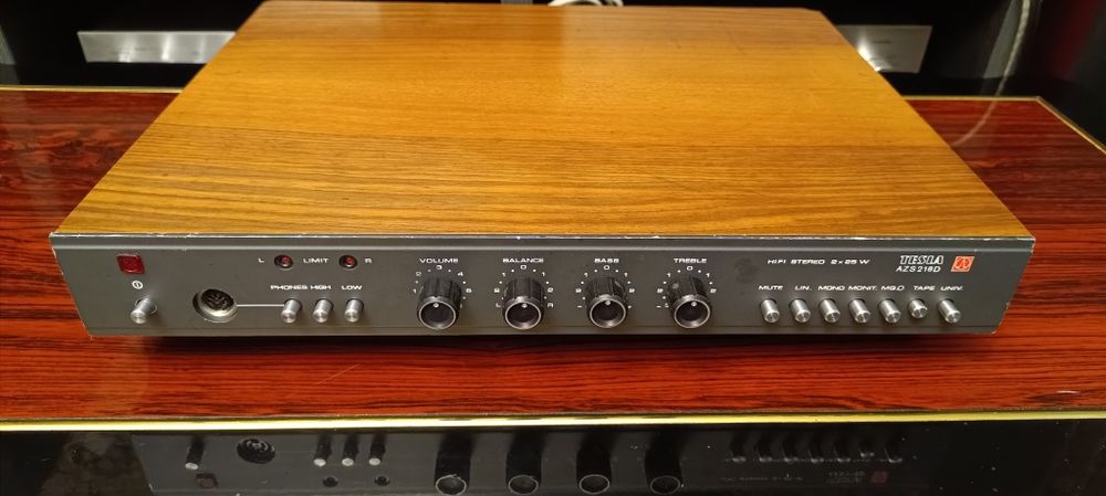 Усилитель Tesla AZS 218 D