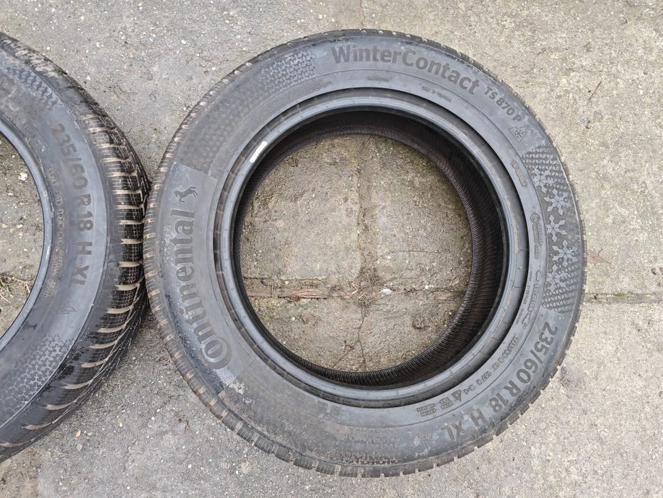 2x Anvelope Continental de IARNĂ pe 235/60R18 M+S