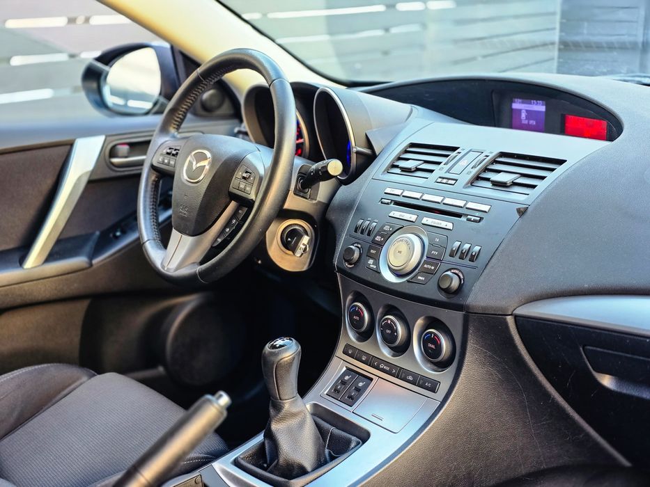 Mazda 3 Takumi 2011 benzina Euro5 dotat Impecabila!