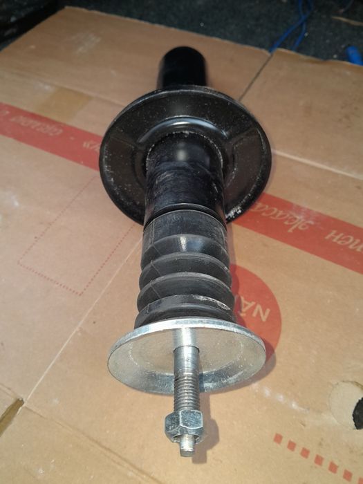 Стоика омортизатор