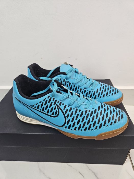 Ghete / Adidași fotbal sală Nike mărimea 40 - Impecabili