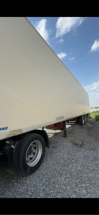 Прицеп krone ref carrier vektor