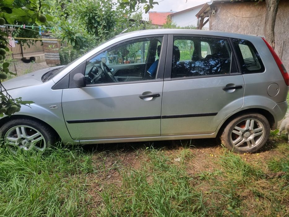 FORD Fiesta 2002 — imagine 2