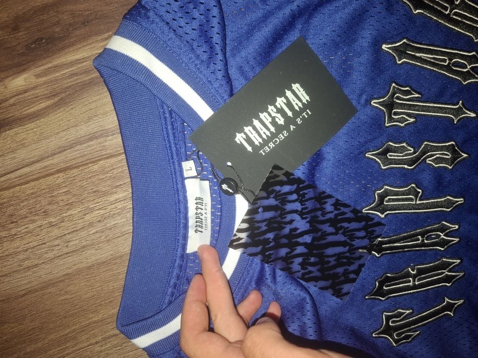 maieu trapstar marimea L
