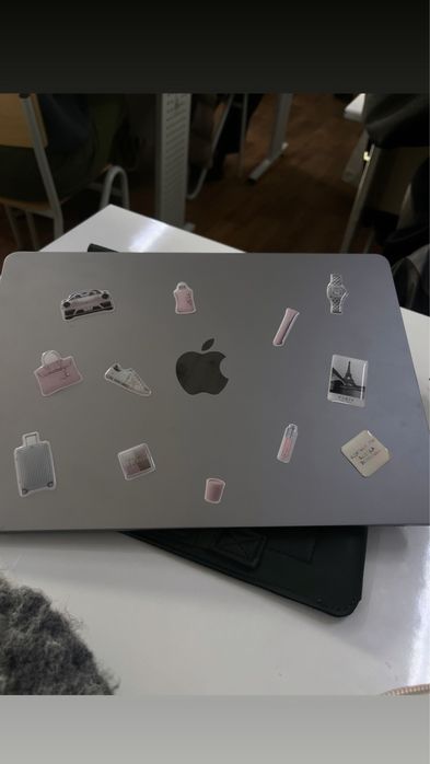 Mac book Air M2 256 ГБ