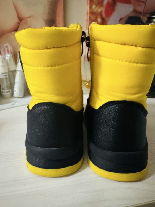 Продам сапожки зимние детские