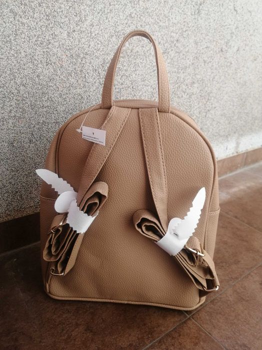 Дамска раница Нова