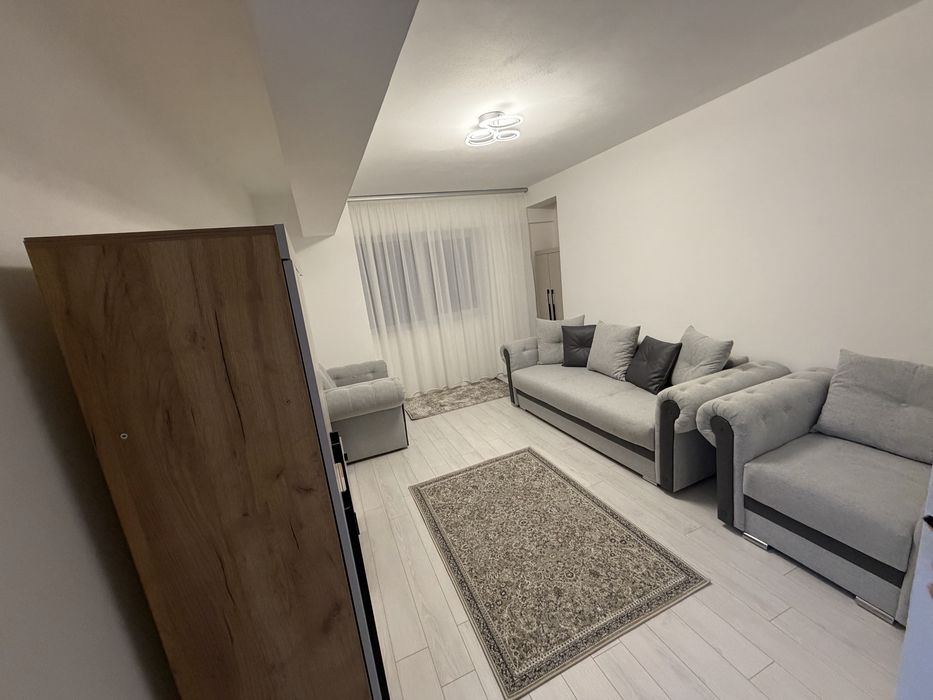 Apartament nou de inchiriat. Prima inchiriere.