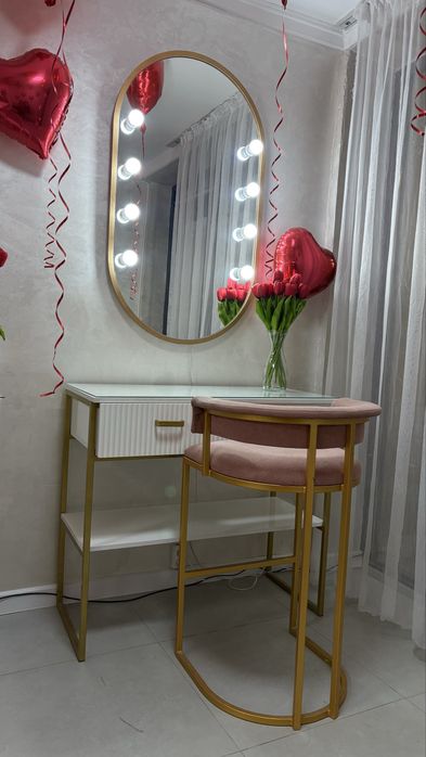 макияжный столик комплект