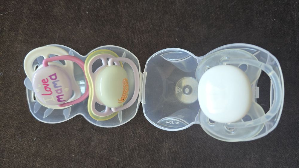 Бебешки залъгалки/биби за бебета до 6 месеца - Philips Avent, BIBS, Canpol Babies