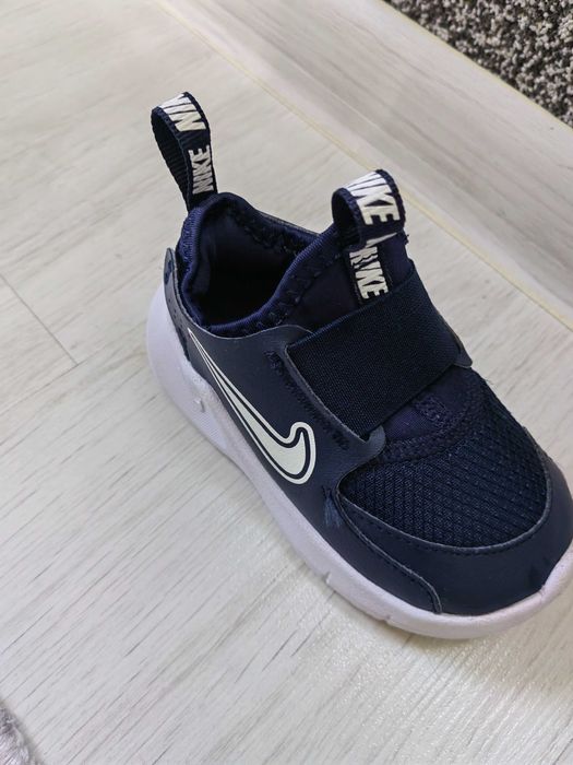 Детски мартонки Nike 21 ном. Подарък пантофи