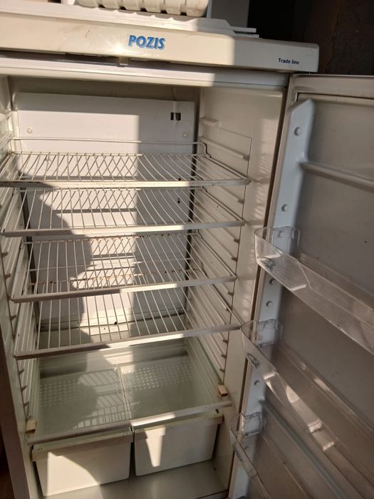 Холодильник и газовая плита