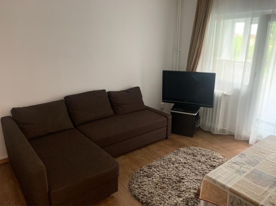 Garsonieră decomandată, 30 mp - Zona Nord, Râmnicu Vâlcea