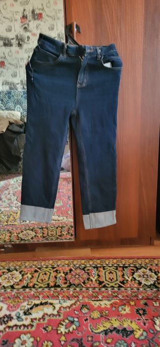 Продам джинсы летние женские