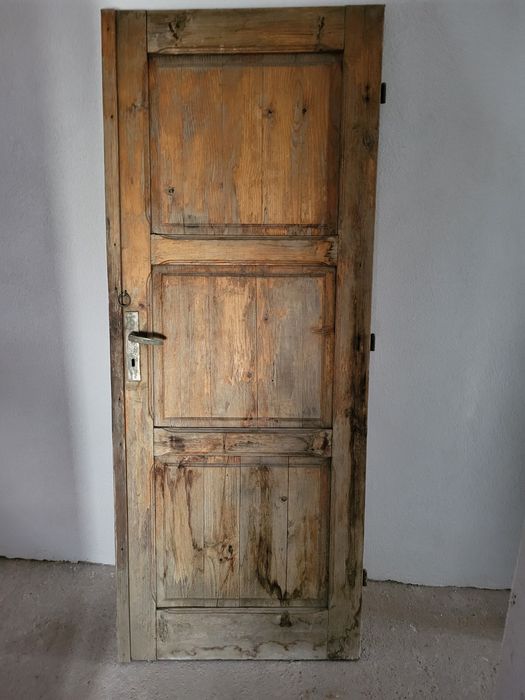 Дървена врата ( две крила)