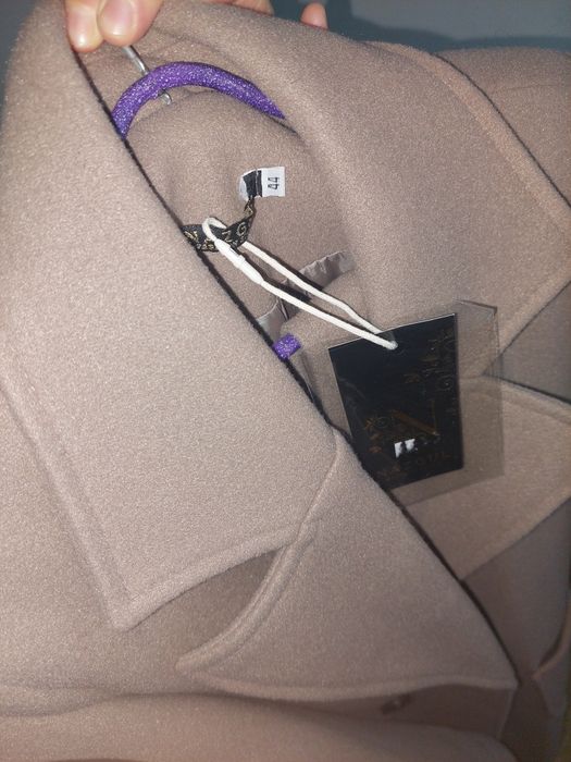 Продам женское пальто