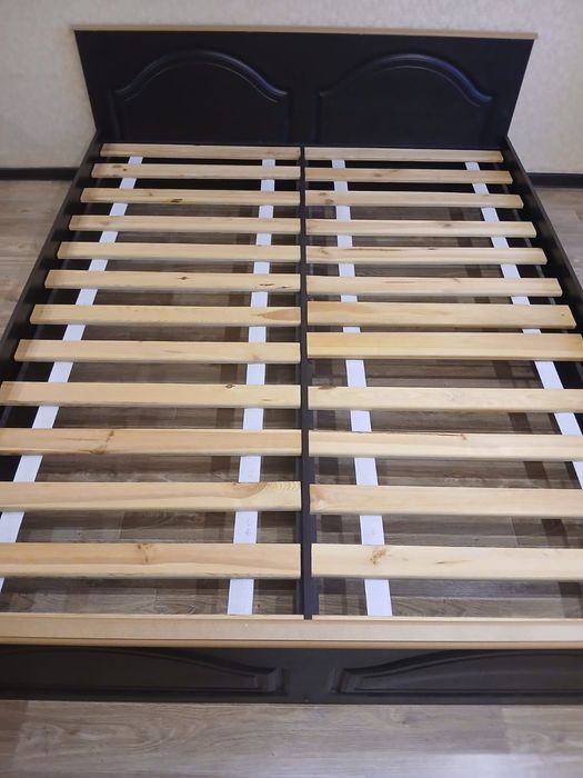 Кровать двухспальная