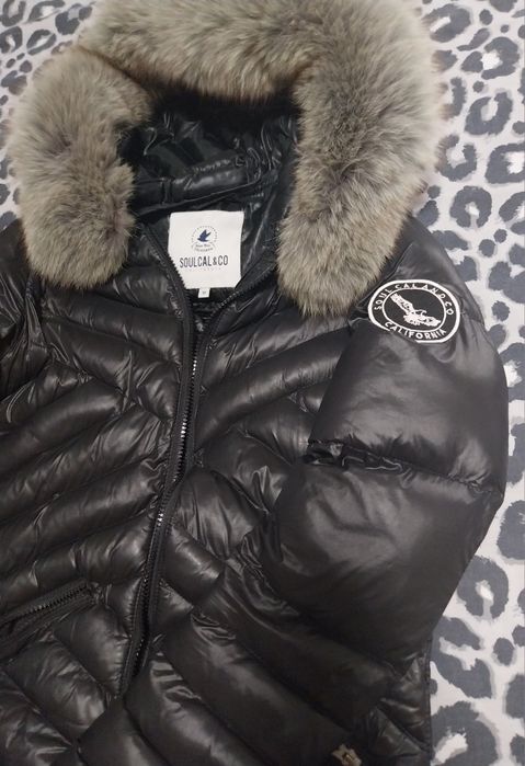 Дамско яке с качулка