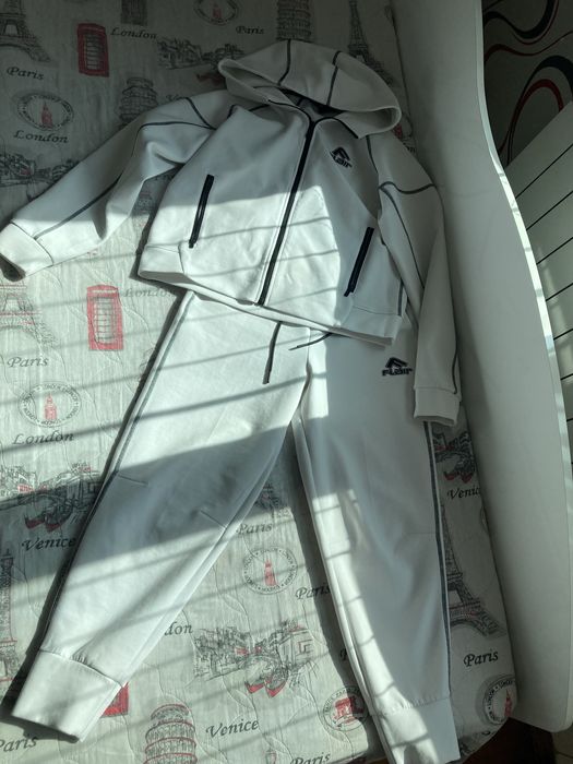 Flair спортен комплект