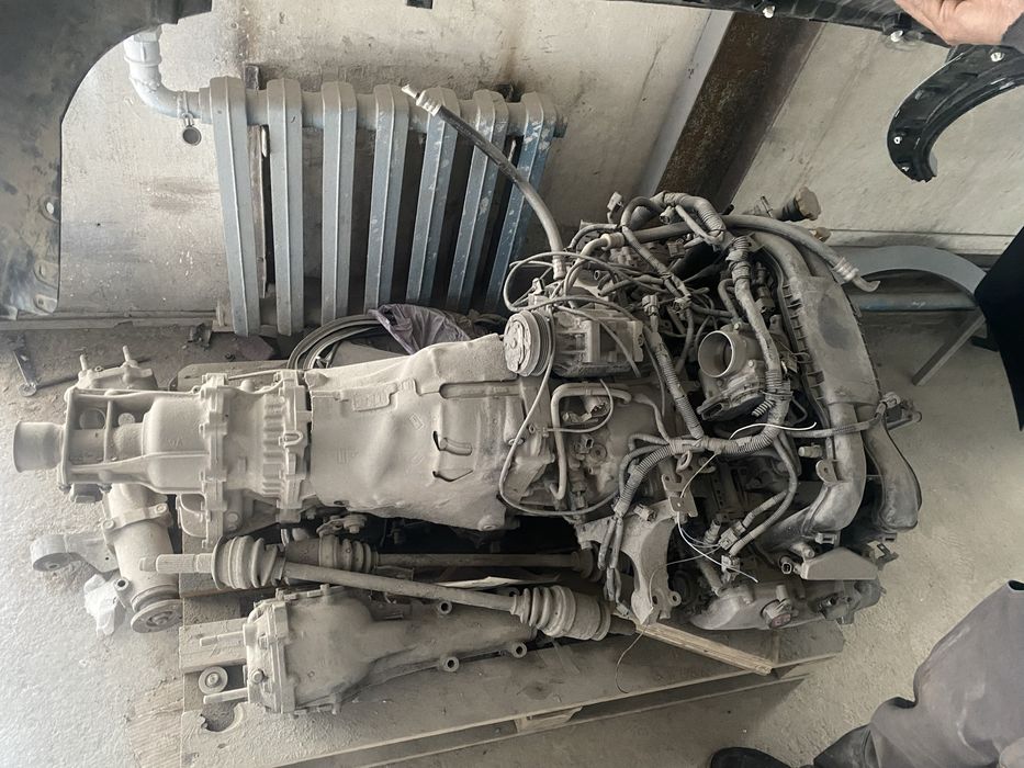 Продам матор в зборе от субару 2,5