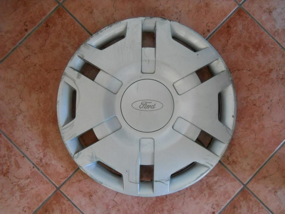 CAPAC FORD original 15" / 38 cm, stare foarte buna