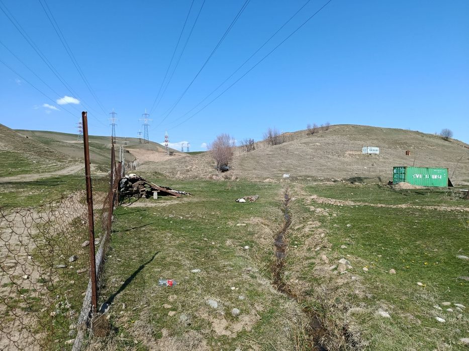 Бустонликда дача боб жой сотилади