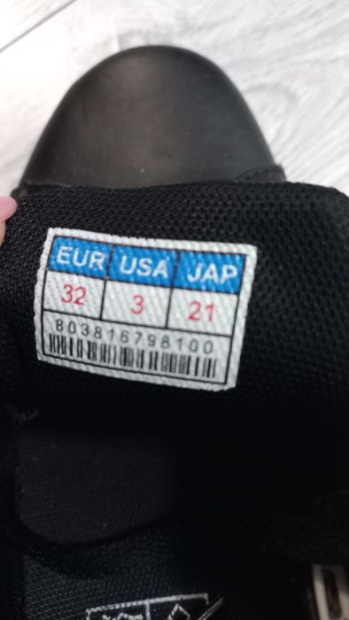 Adidasi piele mărimea 32