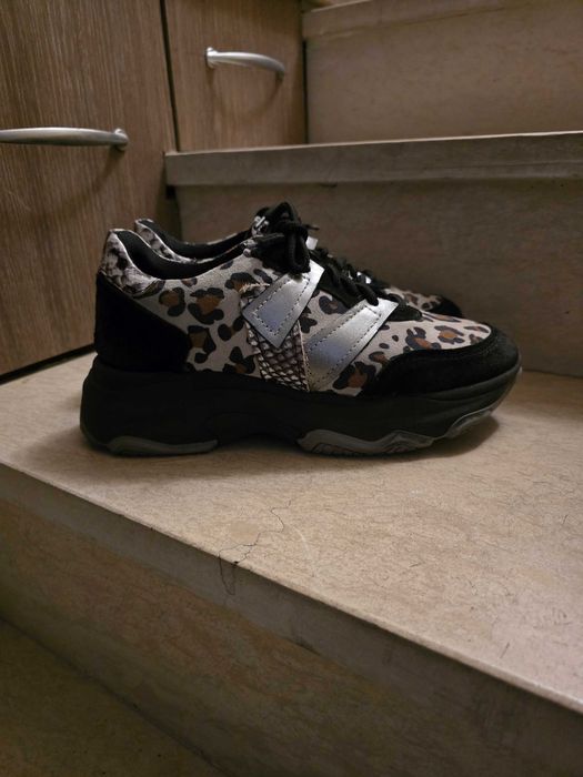 Дамски сникърси естествена кожа уникални