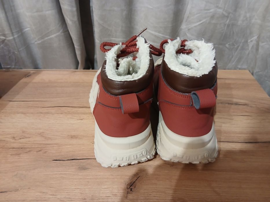 Дамски обувки естествена  кожа  ,размер 38 ,стелка 24.5см