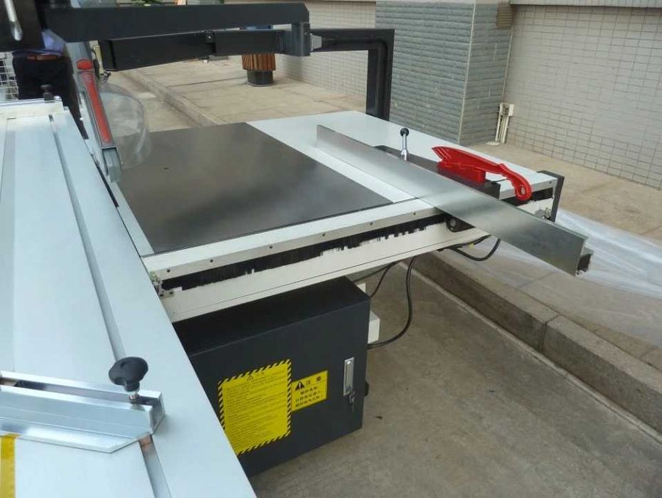 Форматно-раскроечный станок Nanxing MJK1132F1