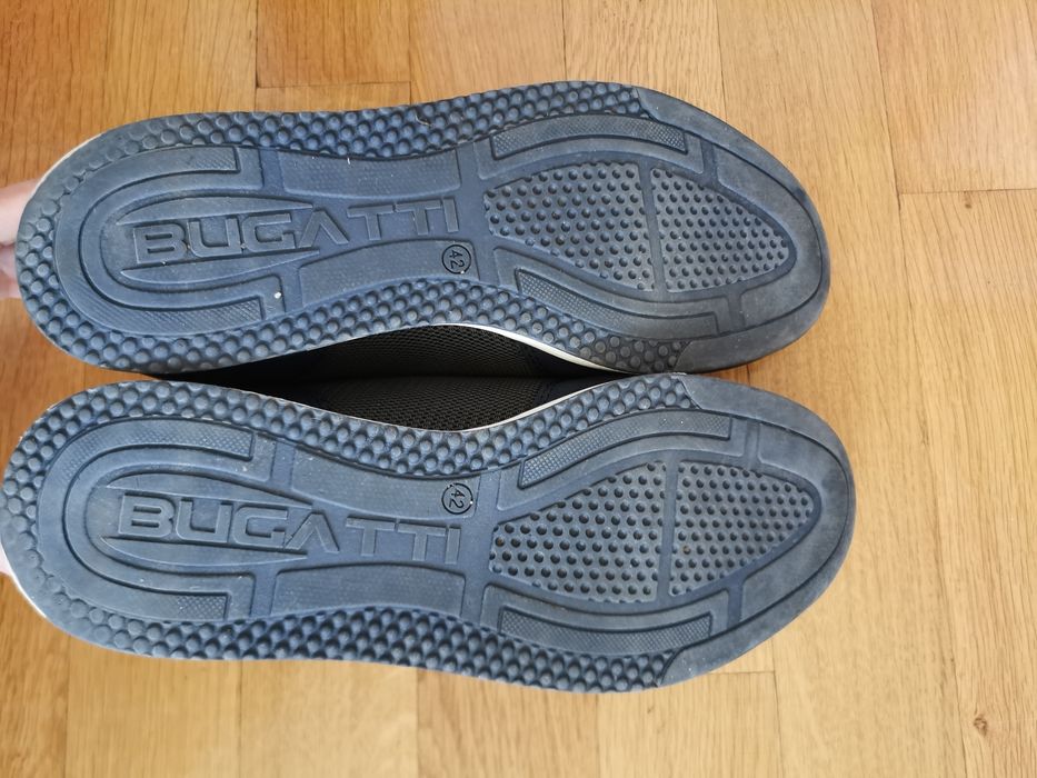 Мъжки обувки Bugatti