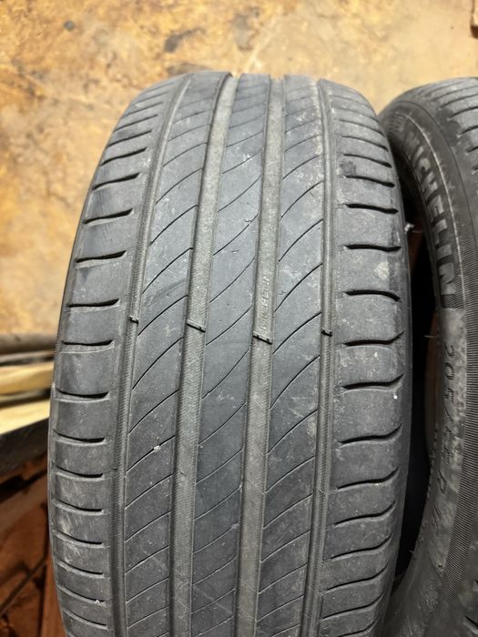 205/55/16 Мишелин 2 броя