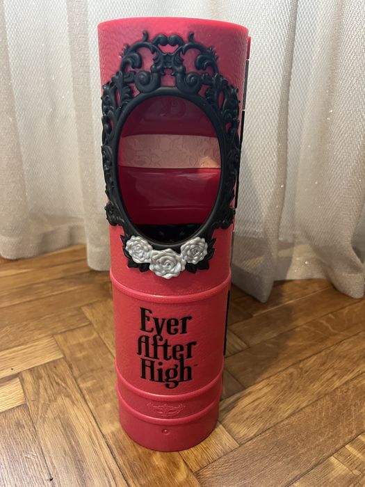 Оригинални от първа  Колекция кукли Ever after high и книжка къща