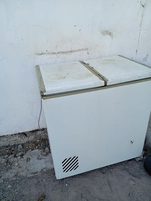 Продам морозильник