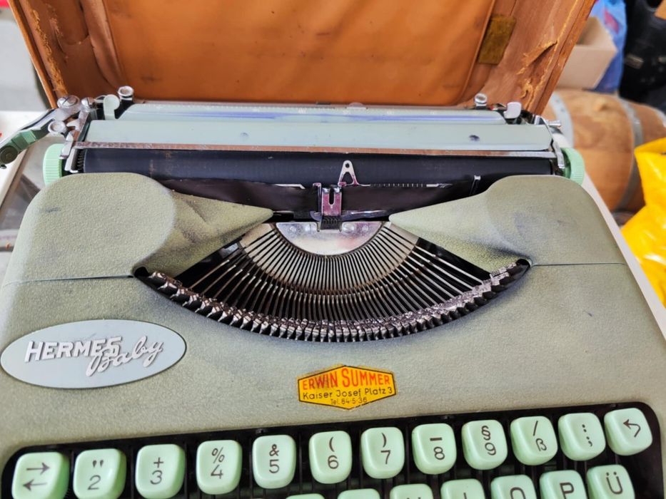 Пишеща машина Hermes Baby 1958 г