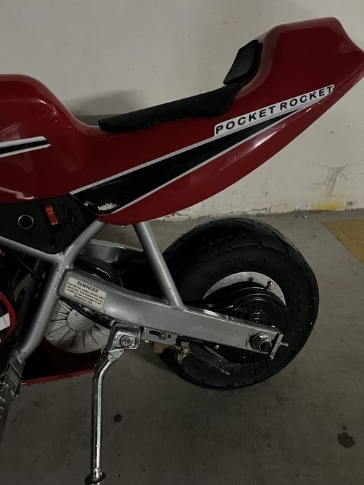 Razor pocket rocket електрическо детско моторче