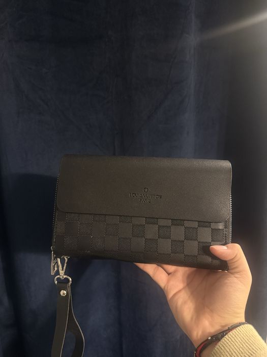 мъжки плик на Louis Vuitton