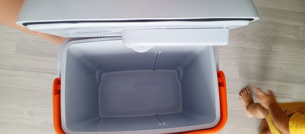 Продам автомобильный холодильник