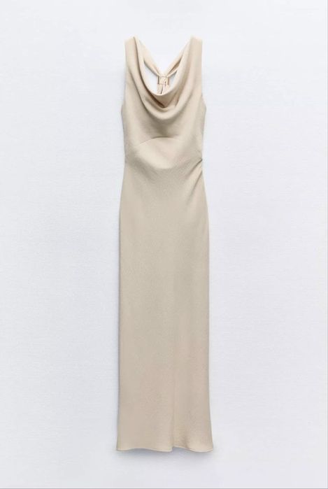 Миди рокля Zara с ефектен гръб