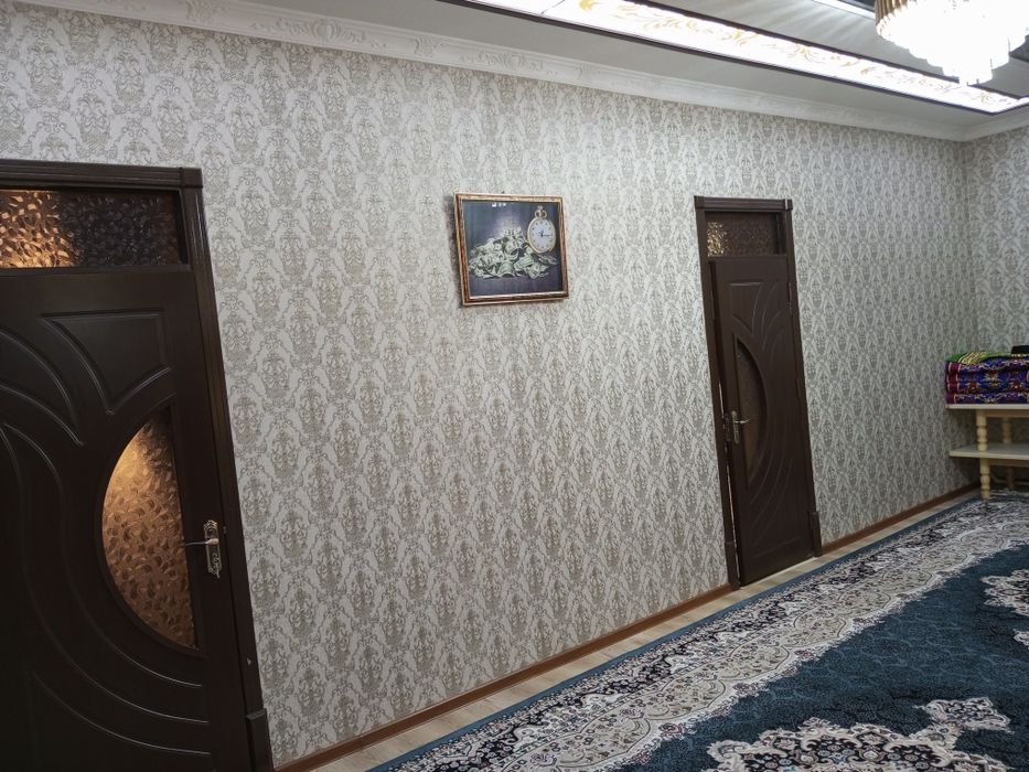 Срочно ховли сотилади .ески Шахар ески турон банк рупар