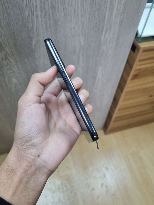 Samsung galaxy s22 5G 8/256gb duos 2ta sim