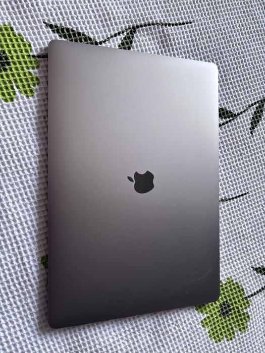 Apple MacBook Pro 16” Late 2019 (A2141) - като нов