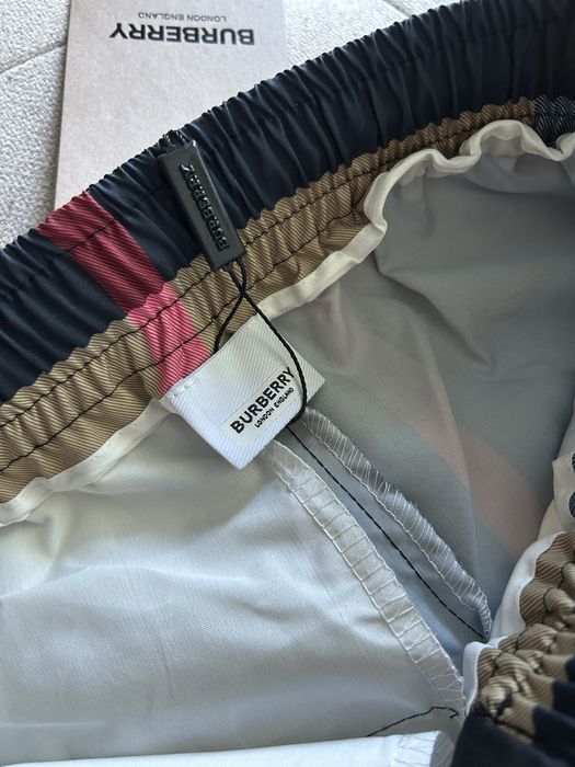 pantaloni scurti burberry